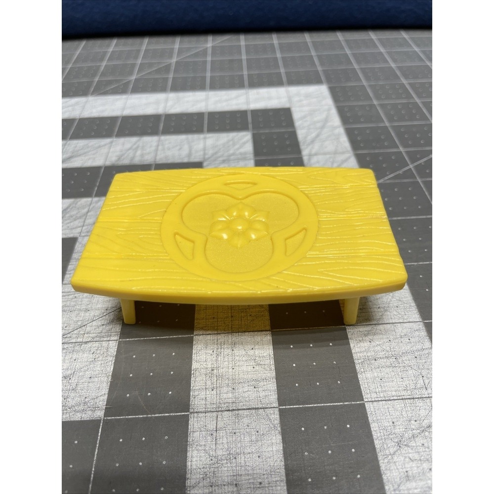My Little Pony G1 Dream Castle Yellow Table Accessory Piece‎